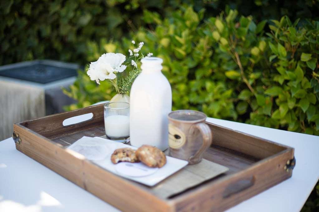 Farmhouse Inn Forestville Restoran foto