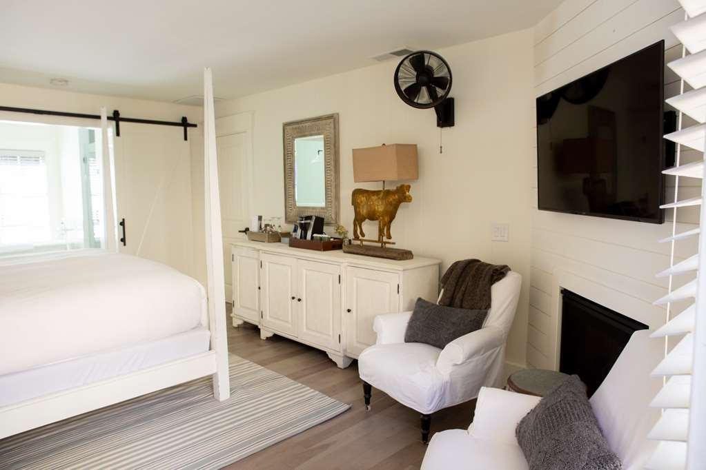Farmhouse Inn Forestville Ruang foto