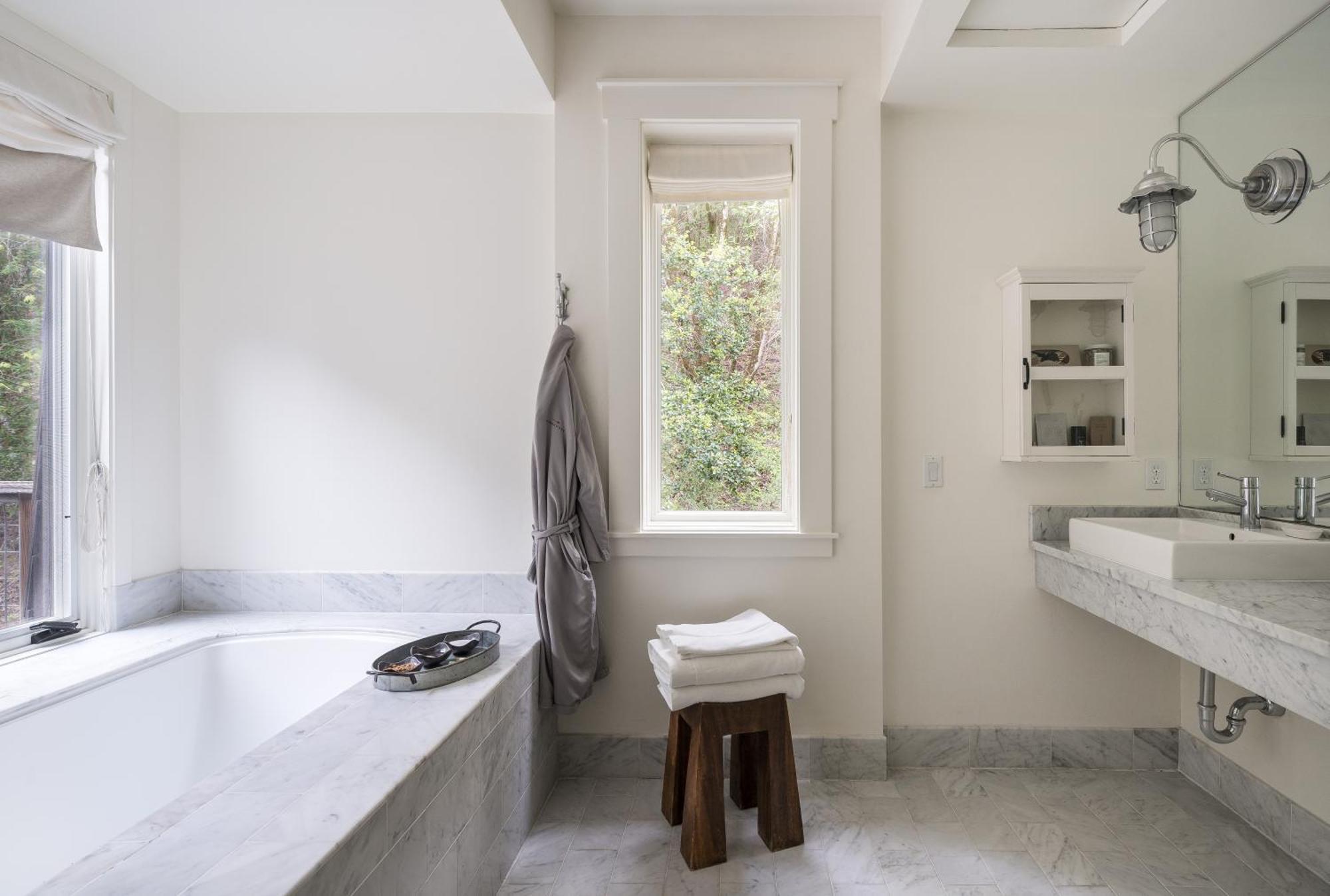 Farmhouse Inn Forestville Bagian luar foto